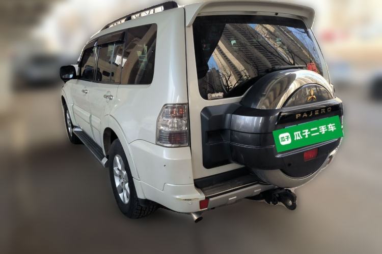 Used Mitsubishi Pajero 2016 3.0L Automatic Prestige Version China IV Standard
