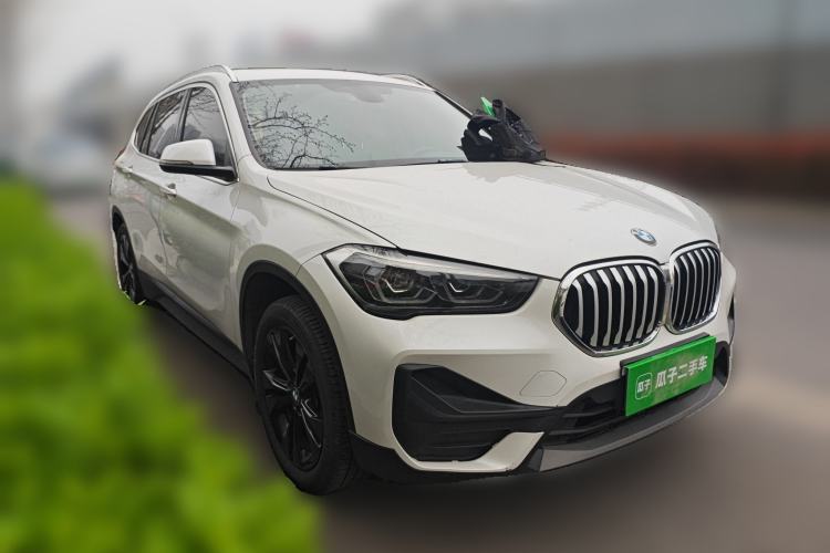 Used BMW X1 2020 sDrive20Li Fashion Model Front Right 45 Deg