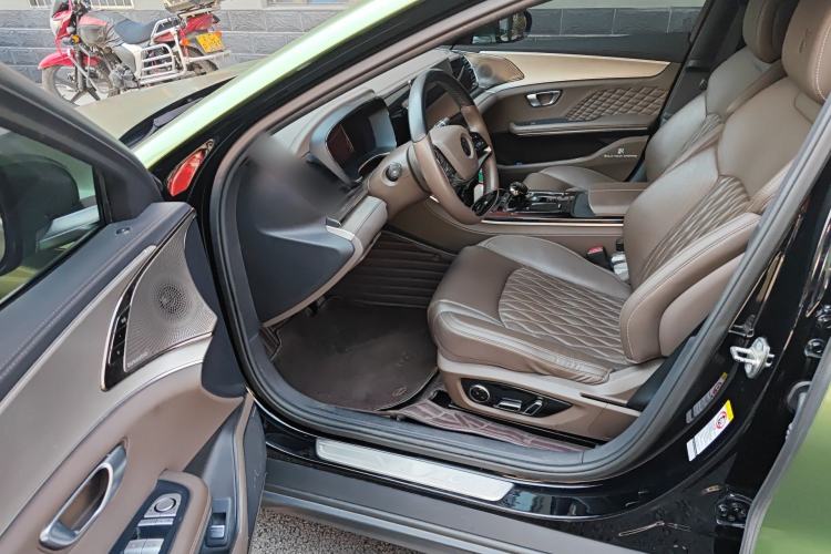 Used BYD Han 2022 EV Genesis Edition 715KM Front-Wheel-Drive Prestige Model Interior 3