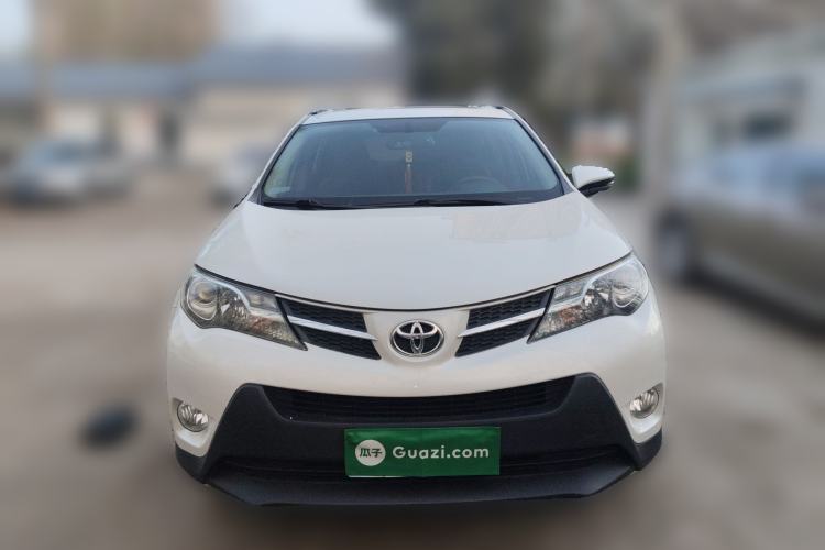 Used Toyota RAV4 2015 2.0L CVT Two-Wheel Drive Fashion Edition Front