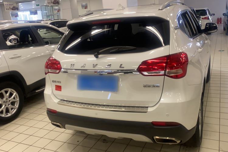 Used Haval H2 2018 Chuanxiang Edition Blue Badge 1.5T Dual-Clutch Two-Wheel Drive Fashionable Model
