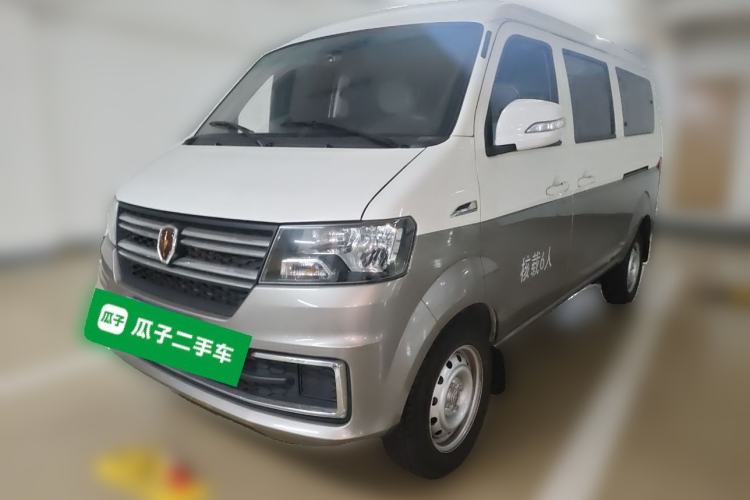 Used Jinbei Hiace X30 2024 1.5L Wealthy-Style Passenger Van 5/6/7 Seater