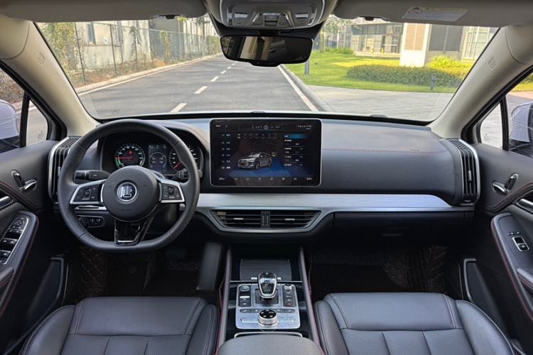 Used BYD Tang New Energy 2020 DM 2.0T Dual-Engine All-Wheel Drive Prestige 7-Seater China VI Standard