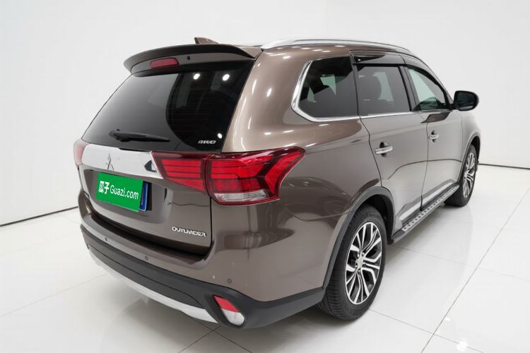Used Mitsubishi Outlander 2018 2.4L 4x4 Prestige Edition 7 Seats

