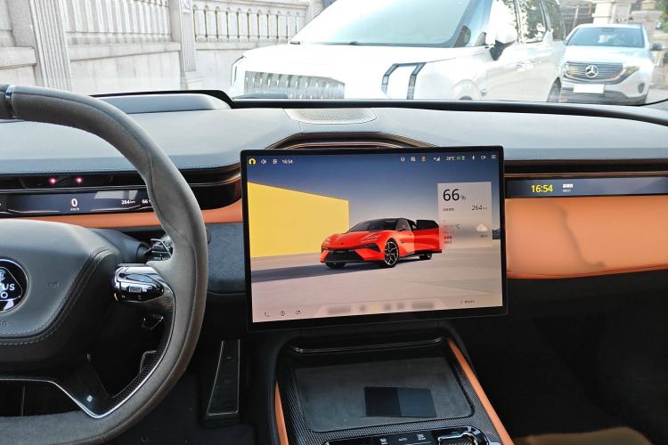 Used Lotus EMEYA 2024 EMEYA R+
