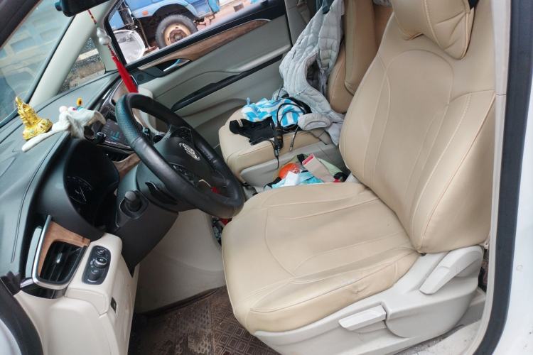 Used Buick GL8 2018 ES 28T Comfort Model China VI Standard Left Front Seat