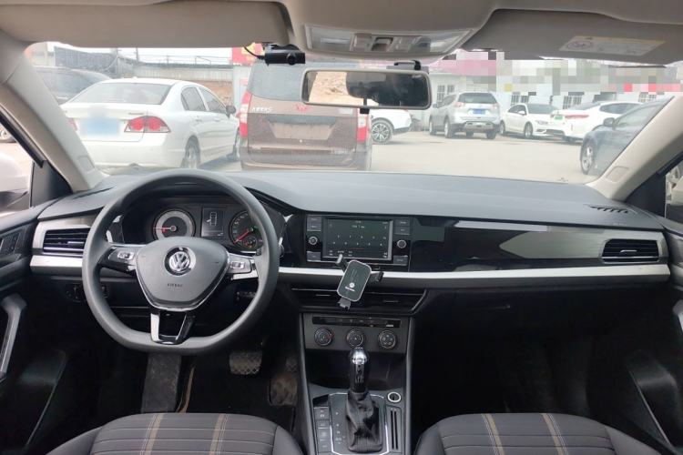 Used Volkswagen Lavida 2019 280TSI DSG Comfort Edition China VI standard Center Console