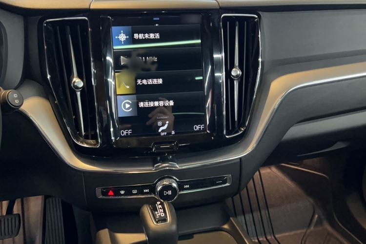 Used Volvo XC60 2021 T5 4x4 Smart Luxury Edition
