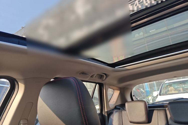 Used Suzuki S-Cross 2014 1.6L CVT Two-Wheel Drive Elite Version
