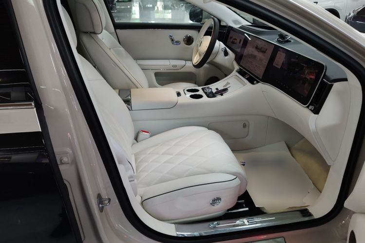 Used Hima S800 2025 Model, Range-Extended Starlight Executive Edition, 4 Seats Right Front Seat