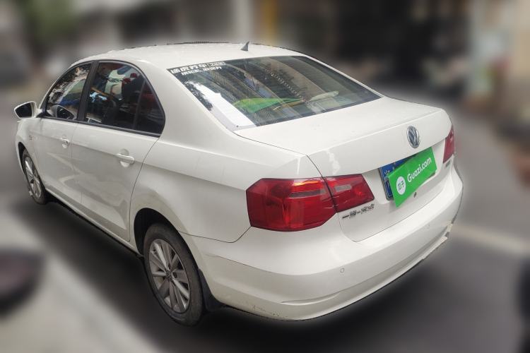 Used Volkswagen Jetta 2015 1.6L Manual Comfort Model
