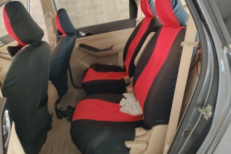 Used Baojun 730 2014 1.5L manual luxury trim 7 seats
