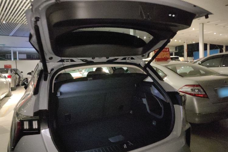 Used Lynk & Co 06 EM-P 2022 PHEV Shero Pink Special Edition
