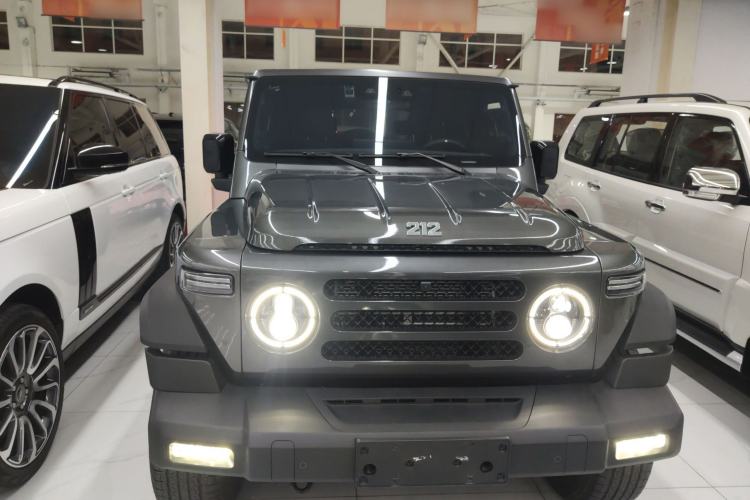 Used 212 T01 2024 2.0T Explorer
