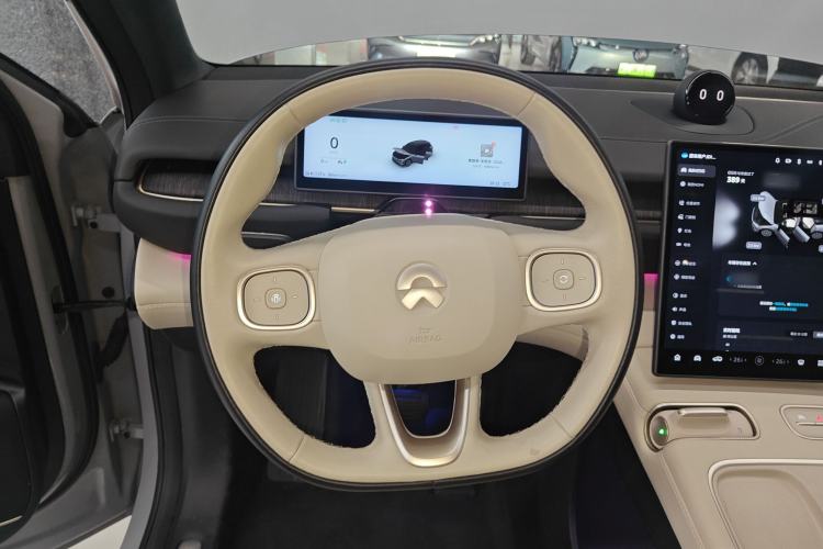 Used Nio ES6 2024 75 kWh
