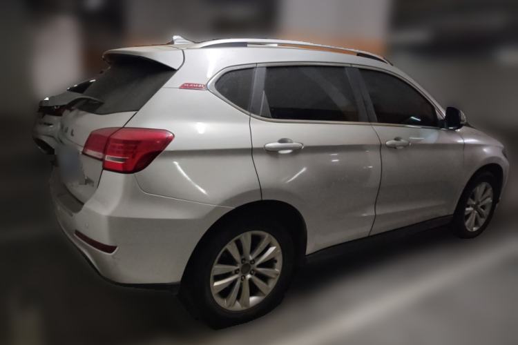 Used Haval H2 2016 Red Label 1.5T Manual Two-Wheel Drive Elite Model
