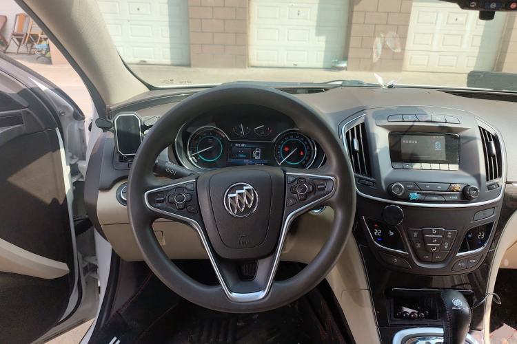 Used Buick Regal 2015 2.0L Elite Fashion Edition