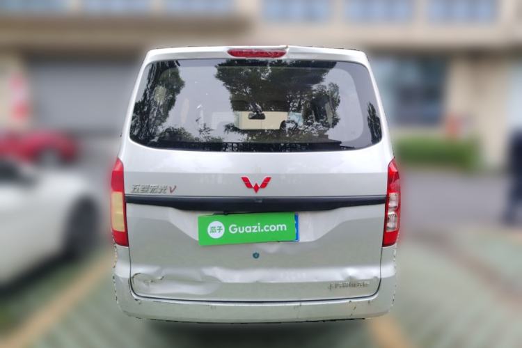 Used Wuling Hongguang V 2022 1.5L Jingqu Version Hydraulic Power Steering LAR