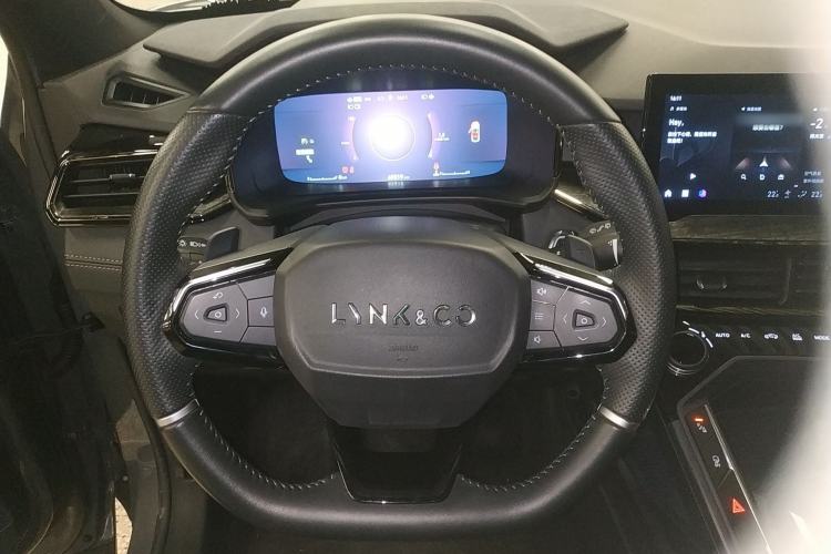 Used Lynk & Co 06 2020 1.5T JinPro model
