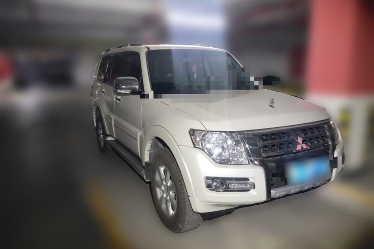 Used Mitsubishi Pajero 