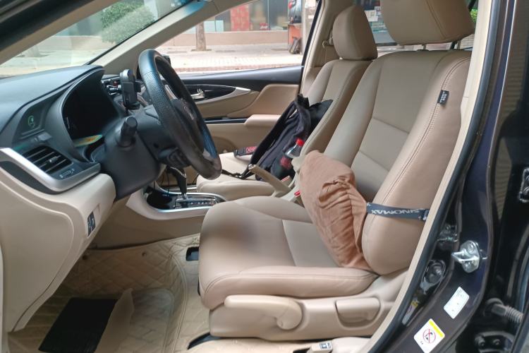 Used Honda Crider 2013 1.8L automatic luxury edition