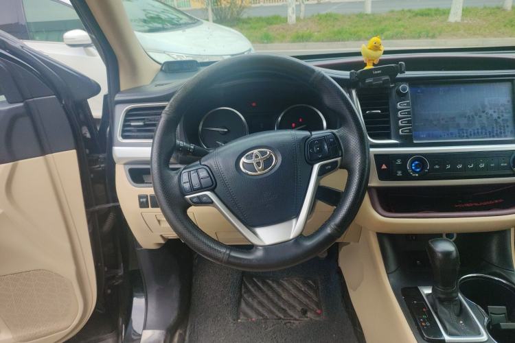 Used Toyota Highlander 2015 2.0T Four-Wheel Drive Elite Edition 7-Seater Steering Wheel