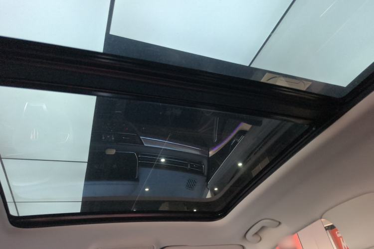 Used Hongqi HS5 2019 2.0T Smart Connect Flagship All-Wheel-Drive Version Headliner