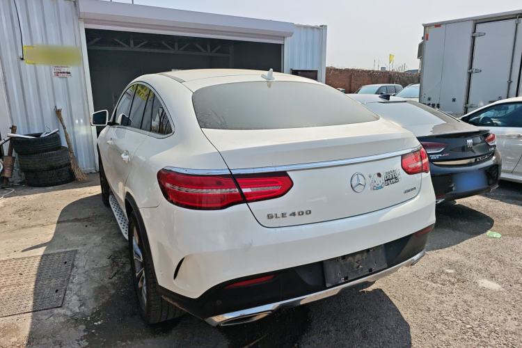 Used Mercedes-Benz GLE Coupe 2015 GLE 400 4MATIC Coupe SUV Exterior 2