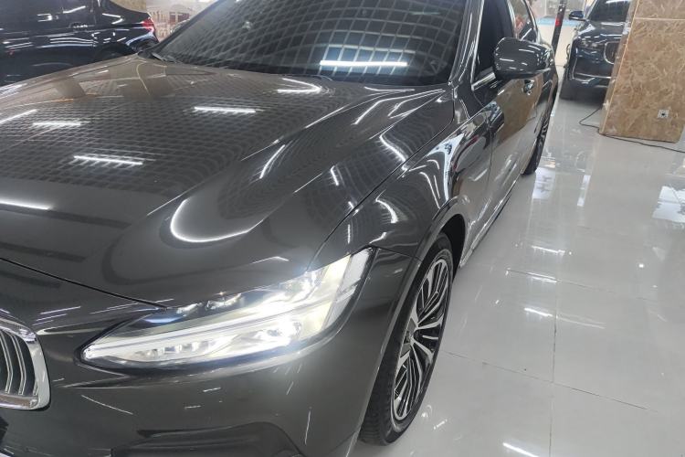 Used Volvo S90 2024 B5 Zhiyi Luxury Edition
