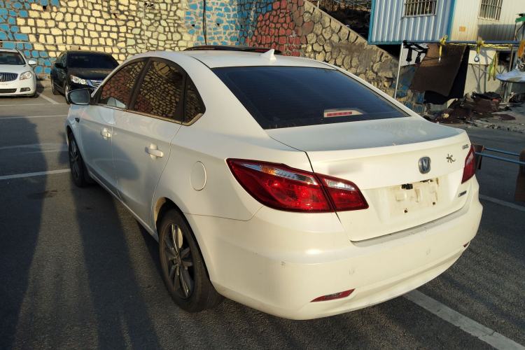 Used CHANGAN Eado 2015 1.6L Manual Luxury Model China V Standard Exterior 2