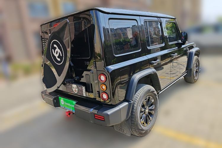 Used 212 T01 2024 2.0T Explorer Rear Right 45 Deg