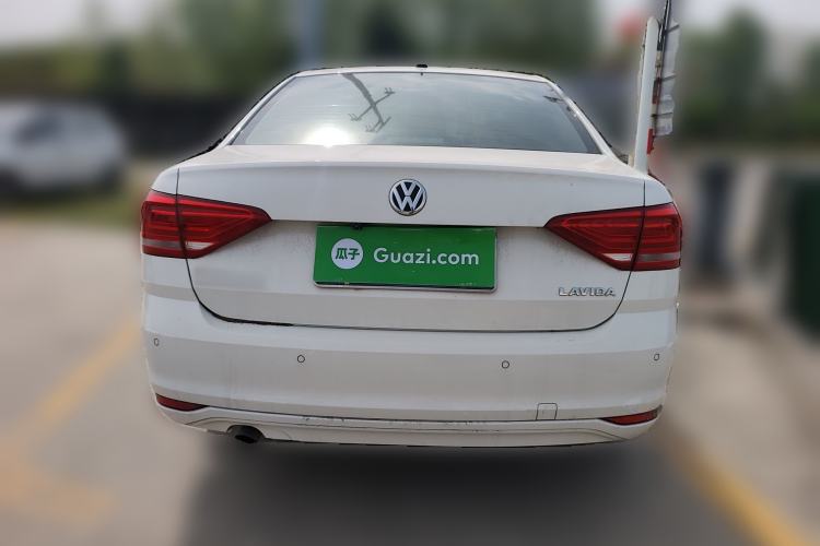 Used Volkswagen Lavida 2015 1.6L Manual Fashion Edition Rear