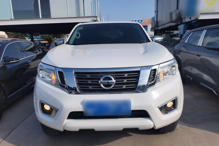 Used Nissan Navara 2017 2.5L Automatic 4x4 Luxury Edition QR25