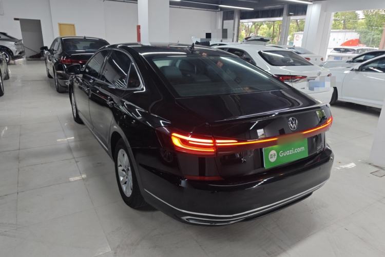 Used Volkswagen Passat 2023 280TSI Business Edition
