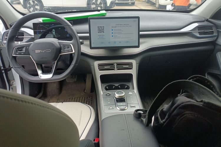 Used BYD Destroyer 05 2024 HONOR Edition DM-i 55KM Luxury Model Center Console