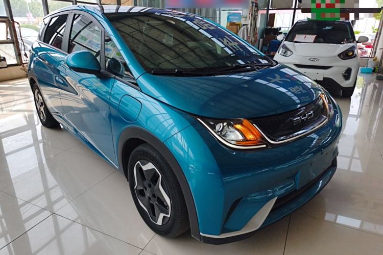 Used BYD Dolphin 2021 405 km Fashion Edition Front Right 45 Deg