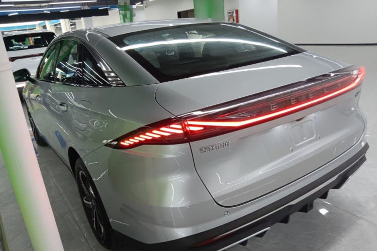 Used Geely Galaxy L6 2025 EM-i 140km Starship Edition Rear Left 45 Deg