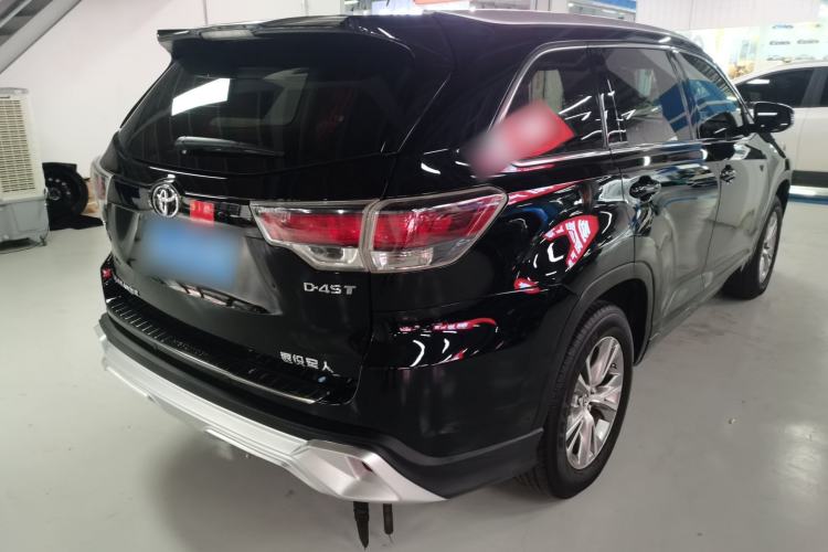 Used Toyota Highlander 2015 2.0T Two-Wheel Drive Elite Edition 5 Seats Rear Right 45 Deg