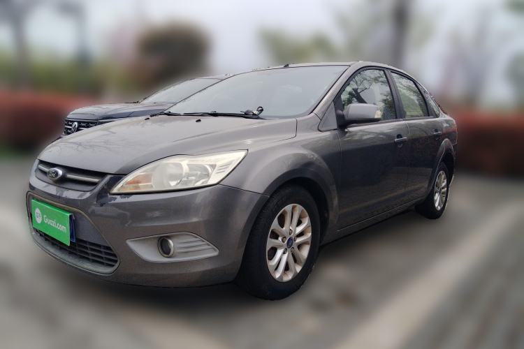 Used Ford Focus 2013 Sedan Classic 1.8L Manual Base Model