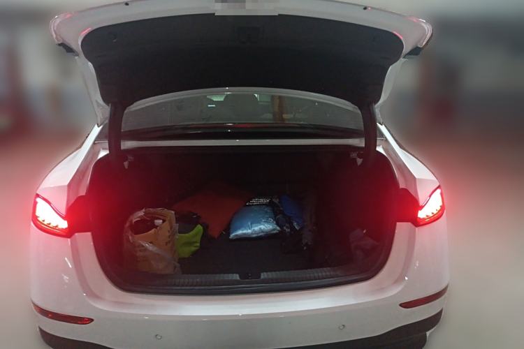 Used Roewe D7 2023 DMH 125km Excellence Edition
