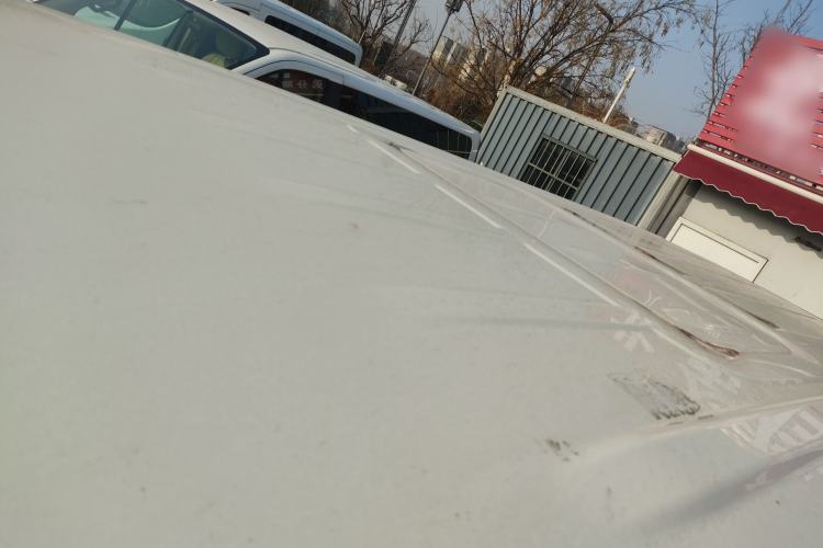 Used SAIC MAXUS Xintu V70 2023 2.0T Elite Edition Manual Transmission Short Wheelbase Low Roof 5/6 Seats (125 hp) Roof