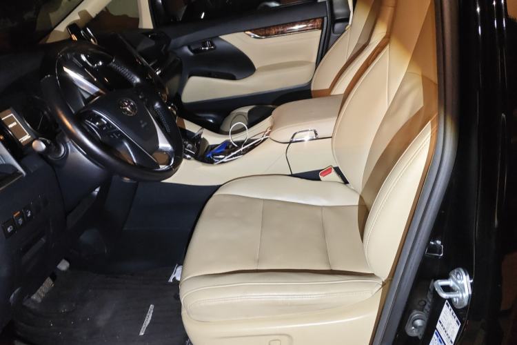 Used Toyota Alphard 2021 Dual-Engine 2.5L Luxury Edition