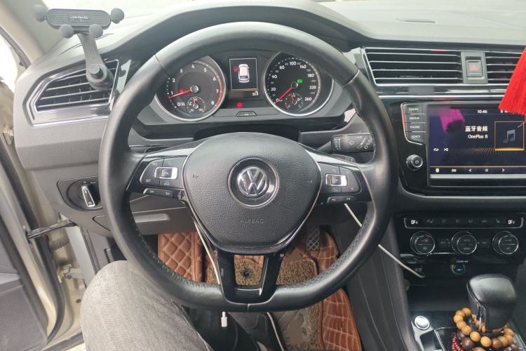 Used Volkswagen Tiguan L 2017 330TSI Automatic Two-Wheel Drive Luxury Edition