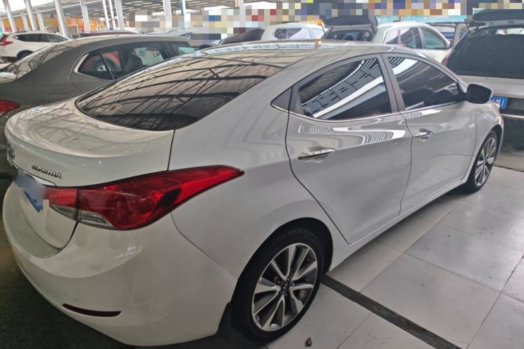 Used Hyundai Elantra (5th Generation / Langdong) 2015 1.6L Automatic Leading Model Rear Right 45 Deg