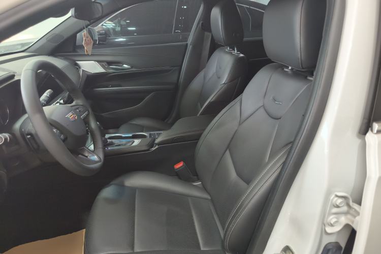 Used Cadillac CT4 2023 25T Luxury Model
