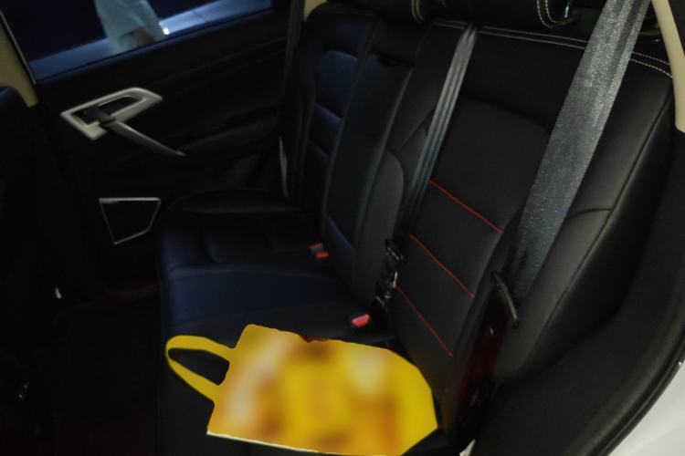 Used Geely Auto Emgrand X7 Sport 2018 1.8TD Automatic Two-Wheel Drive ZhiZun Model with 4G Connectivity