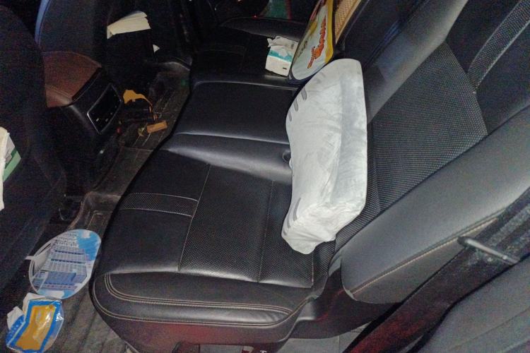 Used GAC Trumpchi GS8 2017 320T Four-Wheel Drive Luxury Smart Connectivity Version (7 Seats) Left Rear Seat