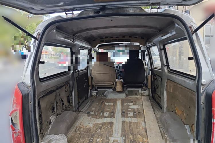 Used BAIC Weiwang 306 2011 1.3L base model 7 seats Trunk