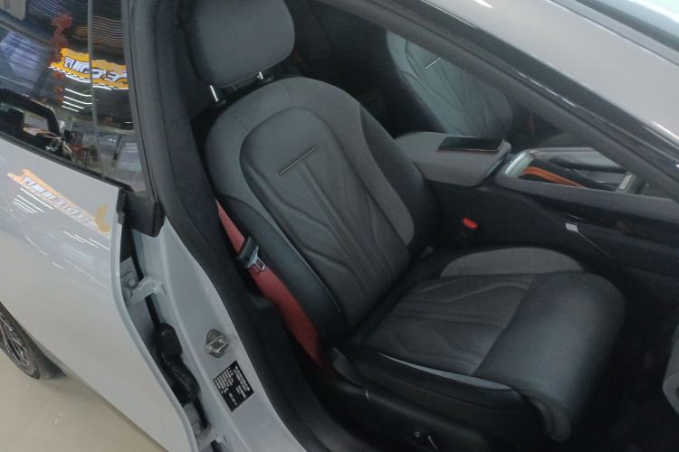 Used Zeekr 007GT 2025 Long-Range Rear-Wheel Drive Intelligent Driving Version 100 kWh
