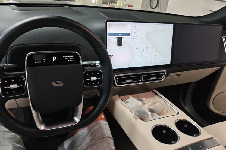 Used Li Auto L9 2025 Ultra Smart Refreshed Edition Center Console